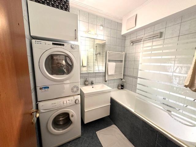 Peony Kaldy Apartman Free Garage Under The House Budapest Luaran gambar